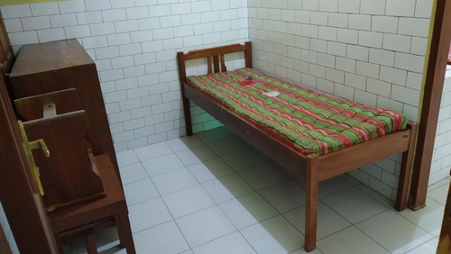 Kamar 1