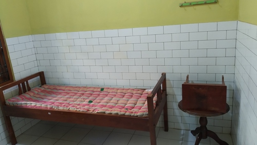 Kamar 1